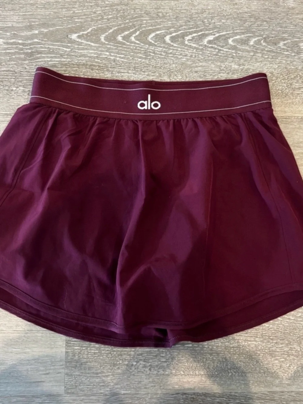 ALO Yoga Women's Burgundy Match Point Tennis Skirt